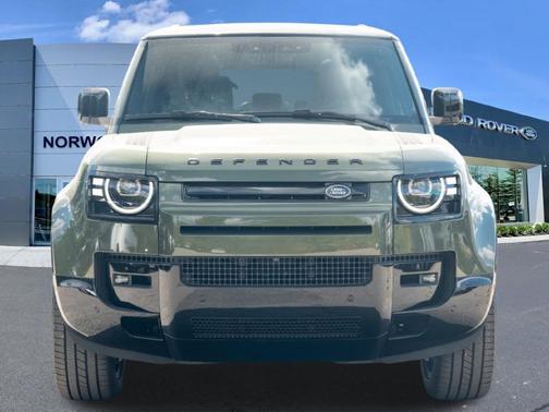 Woolstone Green 2026 Land Rover Defender P400 X-Dynamic SE
