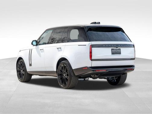 2025 Land Rover Range Rover P530 SE