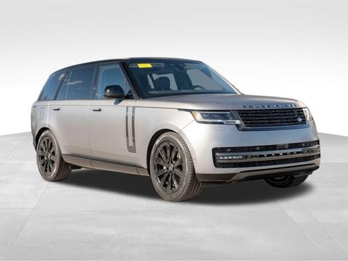 2025 Land Rover Range Rover P400 SE 7 Seat