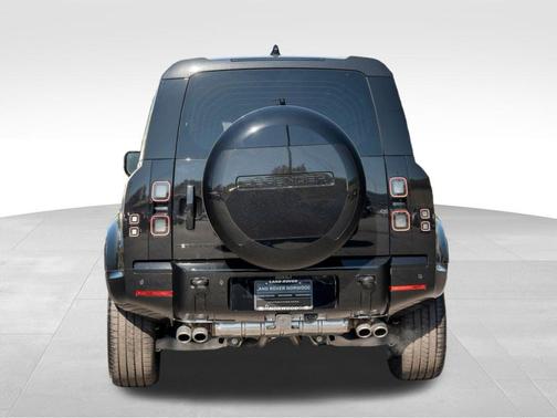 2026 Land Rover Defender