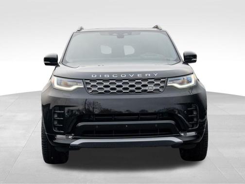 2026 Land Rover Discovery Tempest Edition