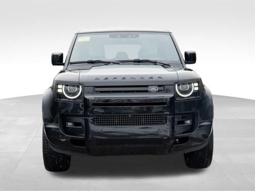 2026 Land Rover Defender 110 X-Dynamic SE