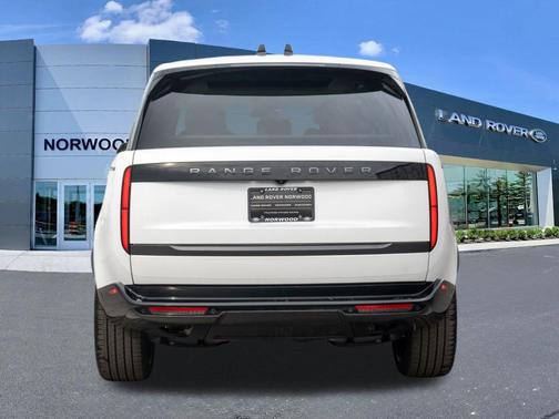 2026 Land Rover Range Rover P400 SE