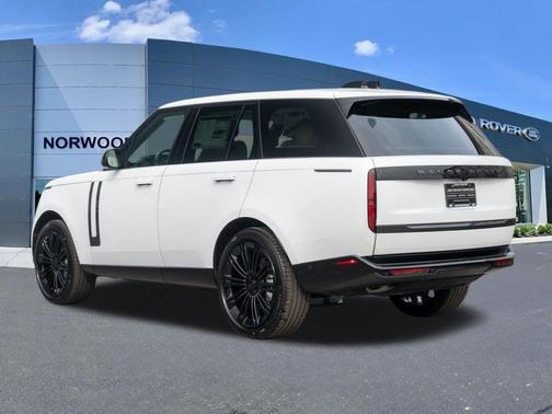 2026 Land Rover Range Rover P400 SE