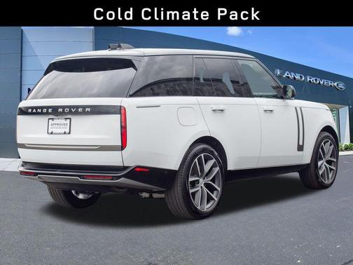 Fuji White 2025 Land Rover Range Rover P400 SE