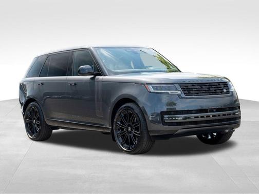 2025 Land Rover Range Rover P400 SE 7 Seat