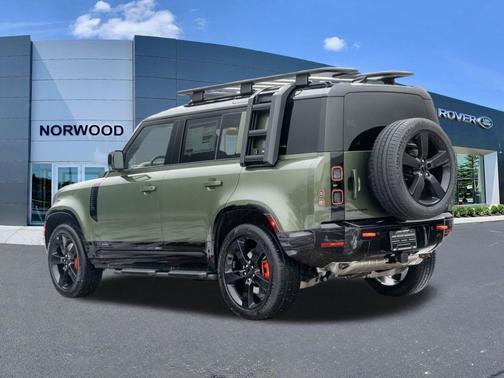 2026 Land Rover Defender 110 X