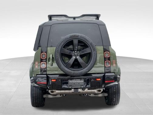 2026 Land Rover Defender 110 X
