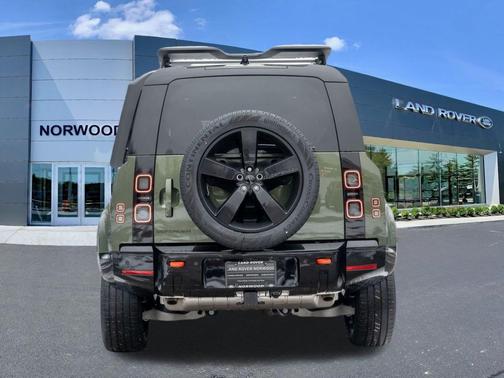 2026 Land Rover Defender 110 X