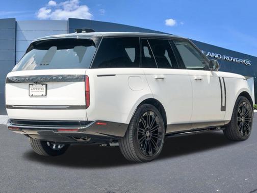 Fuji White 2024 Land Rover Range Rover P530 SE