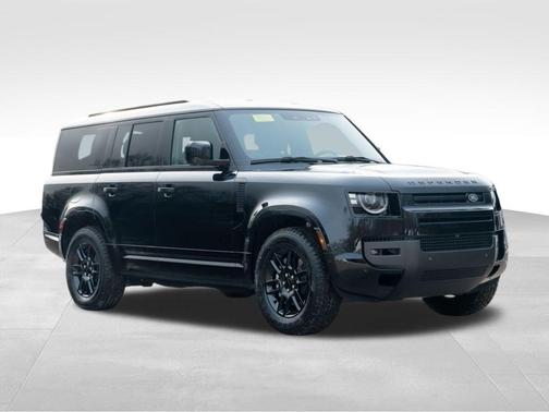 2026 Land Rover Defender 130 X-Dynamic SE