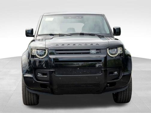 2025 Land Rover Defender P525 V8