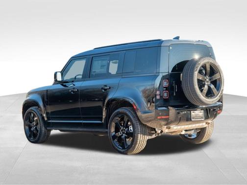 2026 Land Rover Defender 110 X-Dynamic SE