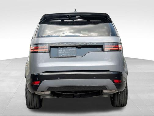 2025 Land Rover Discovery P300 Dynamic SE