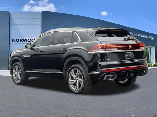 2024 Volkswagen Atlas Cross Sport 2.0T SEL R-Line
