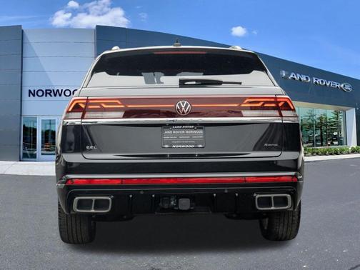 2024 Volkswagen Atlas Cross Sport 2.0T SEL R-Line