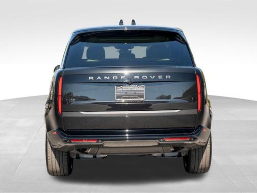 2025 Land Rover Range Rover P400 SE