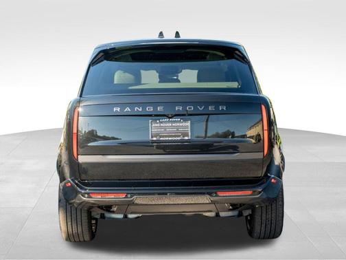 2025 Land Rover Range Rover P400 SE