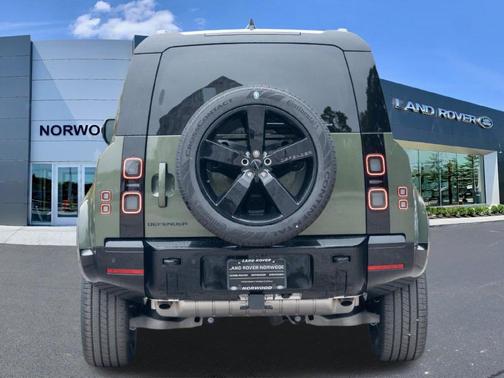 Woolstone Green 2026 Land Rover Defender P400 X-Dynamic SE