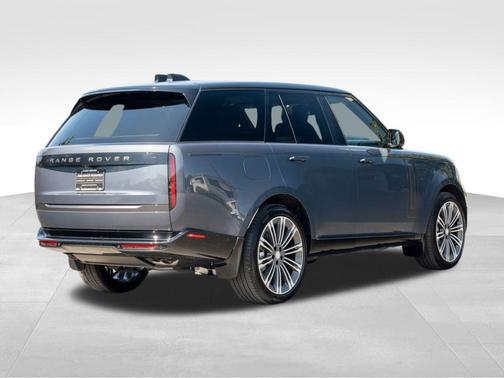 2025 Land Rover Range Rover P530 SE