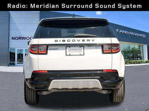 Fuji White 2024 Land Rover Discovery Sport Dynamic SE