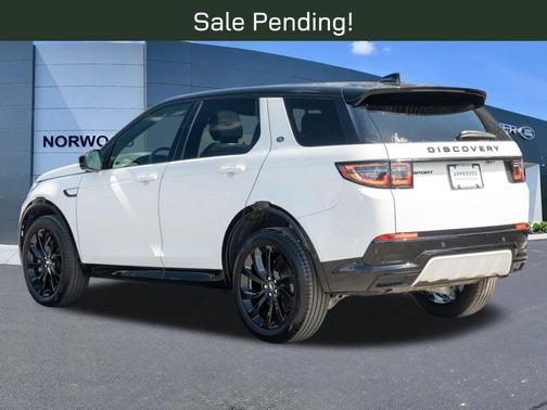 Fuji White 2024 Land Rover Discovery Sport Dynamic SE