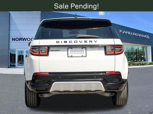Fuji White 2024 Land Rover Discovery Sport Dynamic SE