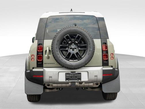 2025 Land Rover Defender P300