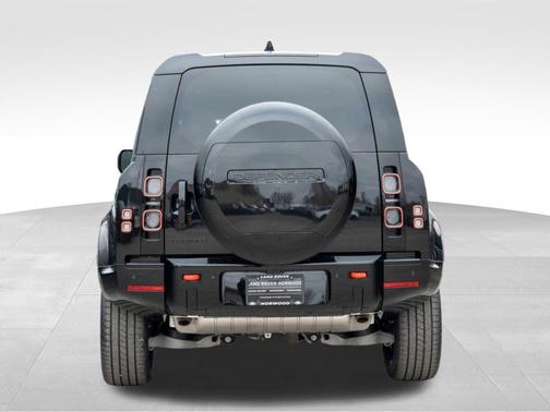 2025 Land Rover Defender P400 X