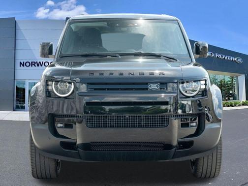 Santorini Black Metallic 2026 Land Rover Defender P300 S