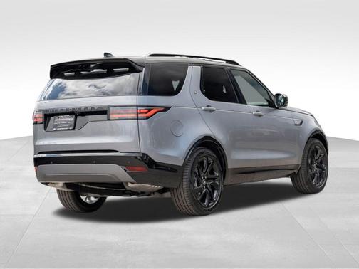 2025 Land Rover Discovery P300 Dynamic SE