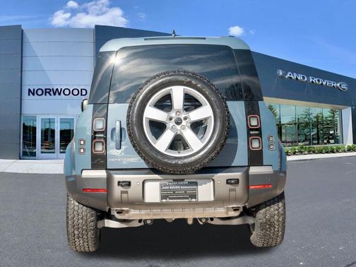 2026 Land Rover Defender 110 S