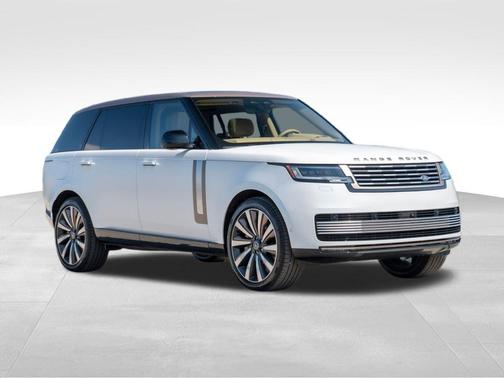 2025 Land Rover Range Rover P615 SV