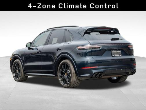 2021 Porsche Cayenne GTS