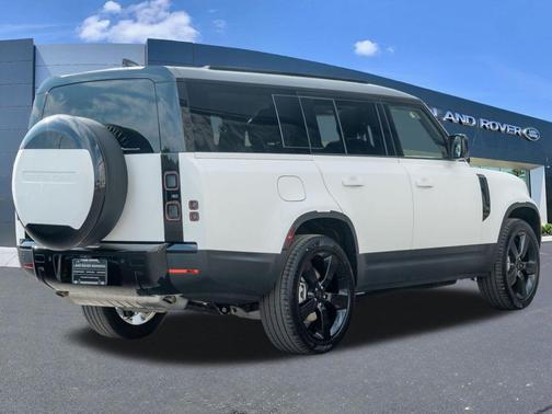 Fuji White 2026 Land Rover Defender P300 S