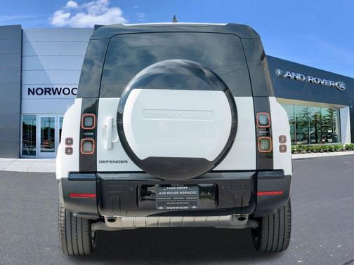 Fuji White 2026 Land Rover Defender P300 S