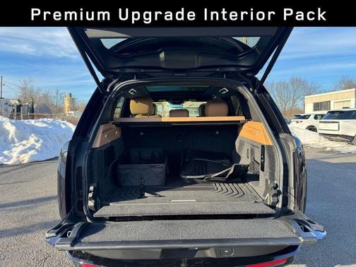 2024 Land Rover Range Rover P530 SE