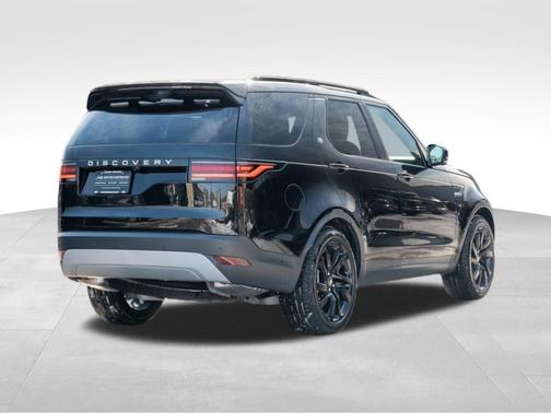 2025 Land Rover Discovery P300 S