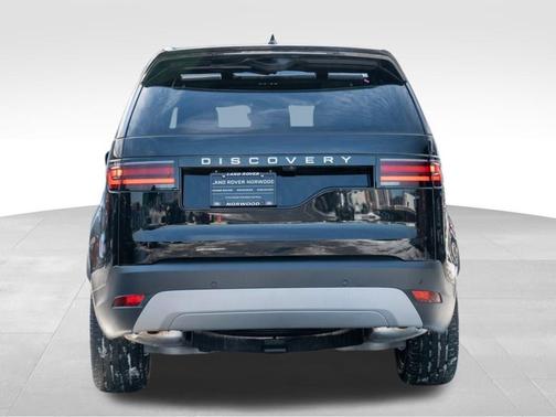 2025 Land Rover Discovery P300 S