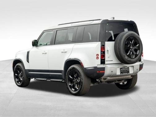 2025 Land Rover Defender P400 S