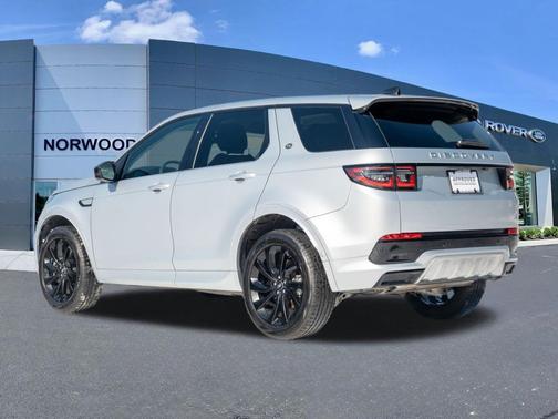Hakuba Silver 2024 Land Rover Discovery Sport Core S