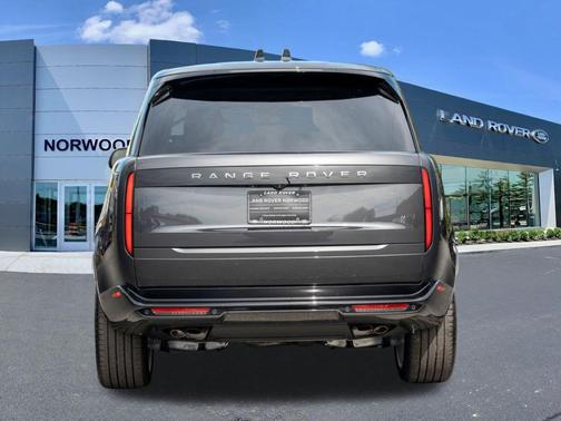 2025 Land Rover Range Rover P530 SE