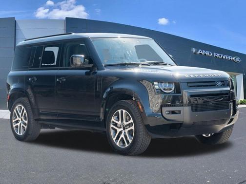 Santorini Black 2026 Land Rover Defender P400 X-Dynamic SE