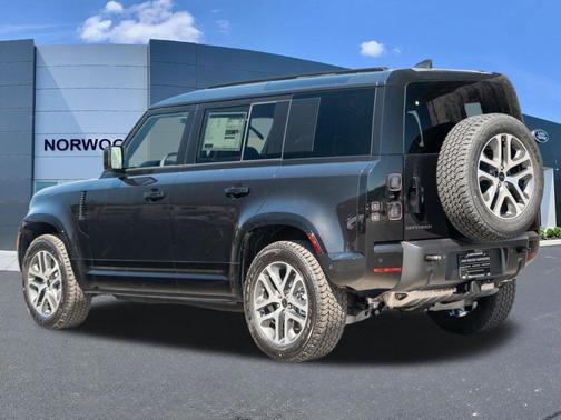 Santorini Black 2026 Land Rover Defender P400 X-Dynamic SE