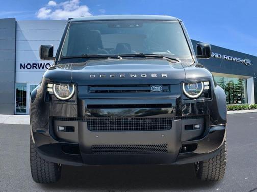 Santorini Black 2026 Land Rover Defender P400 X-Dynamic SE