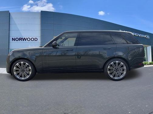 Belgravia Green 2026 Land Rover Range Rover P400 SE 7 Seat