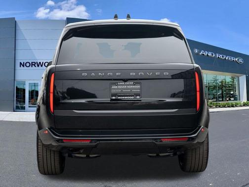 2026 Land Rover Range Rover P400 SE