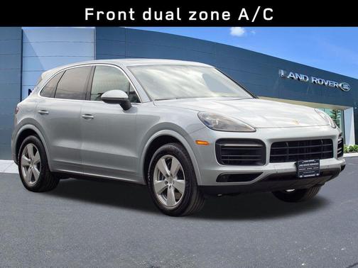 Dolomite Silver Metallic 2022 Porsche Cayenne Base