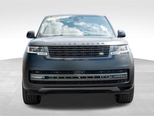 2025 Land Rover Range Rover P530 SE