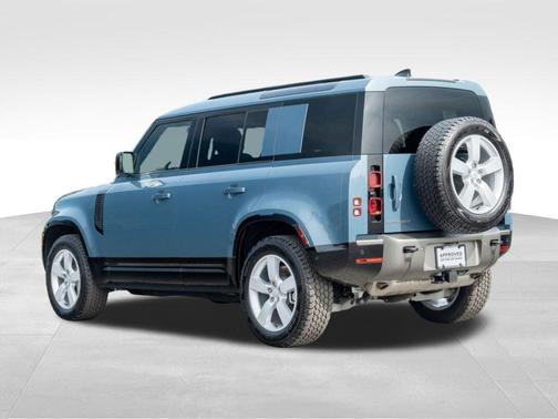 2025 Land Rover Defender P400 X-Dynamic SE